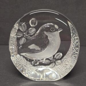 Vintage Mats Jonasson Swedish Art Glass Crystal Lead Chickadee Bird Paperweight